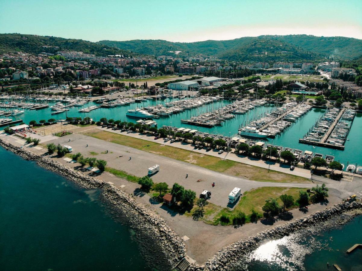 Marina Luxury Houseboat Lace Portorož Zewnętrze zdjęcie